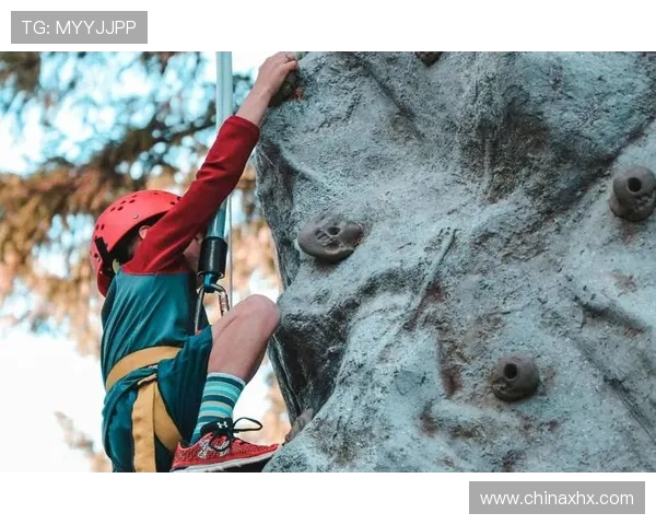 南京攀岩队与武汉攀岩队赛后复盘分析比赛经验与教训分享