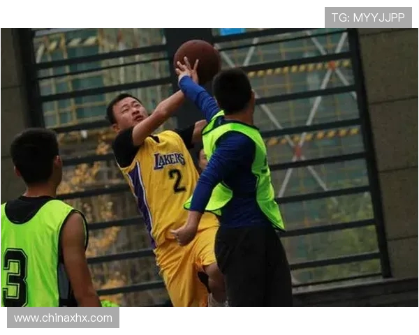 勇士与骑士的巅峰对决在纬来重燃激情篮球之夜 勇士与骑士的巅峰对决在纬来重燃激情篮球之夜